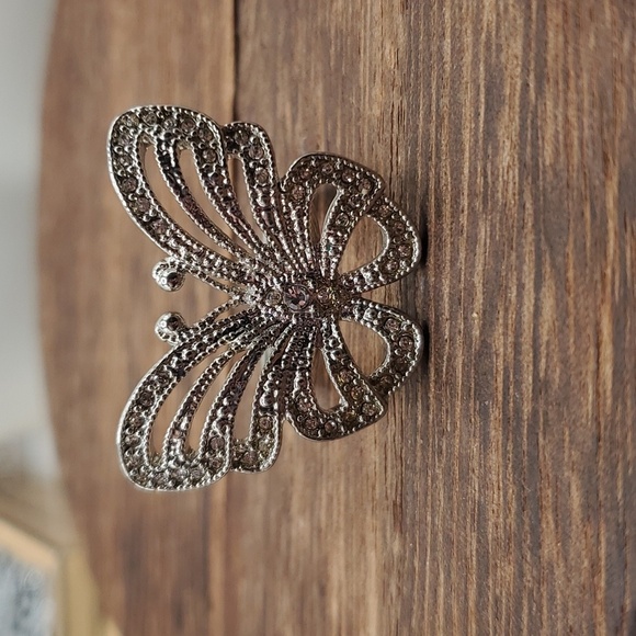 Jewelry - Size 6.5 silver butterfly 🦋‎  ring R254